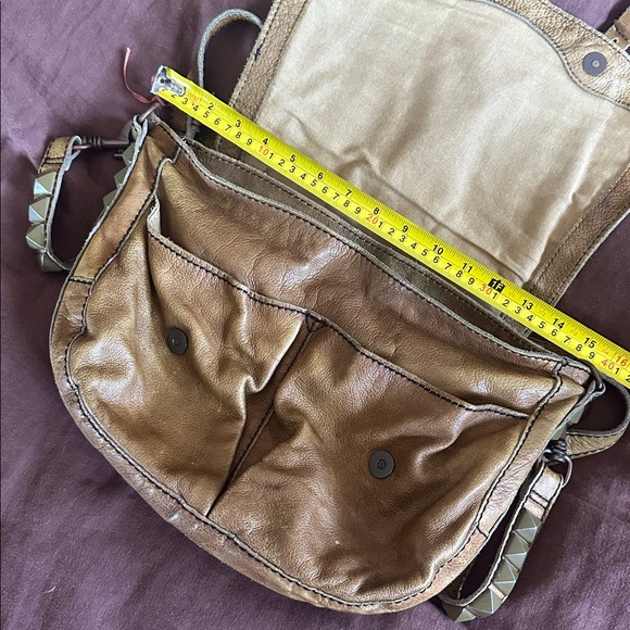 🇩🇪Liebeskind Berlin ‘Hailey’ Tan Leather studded, punk rock, crossbody purse EUC - Picture 14 of 16